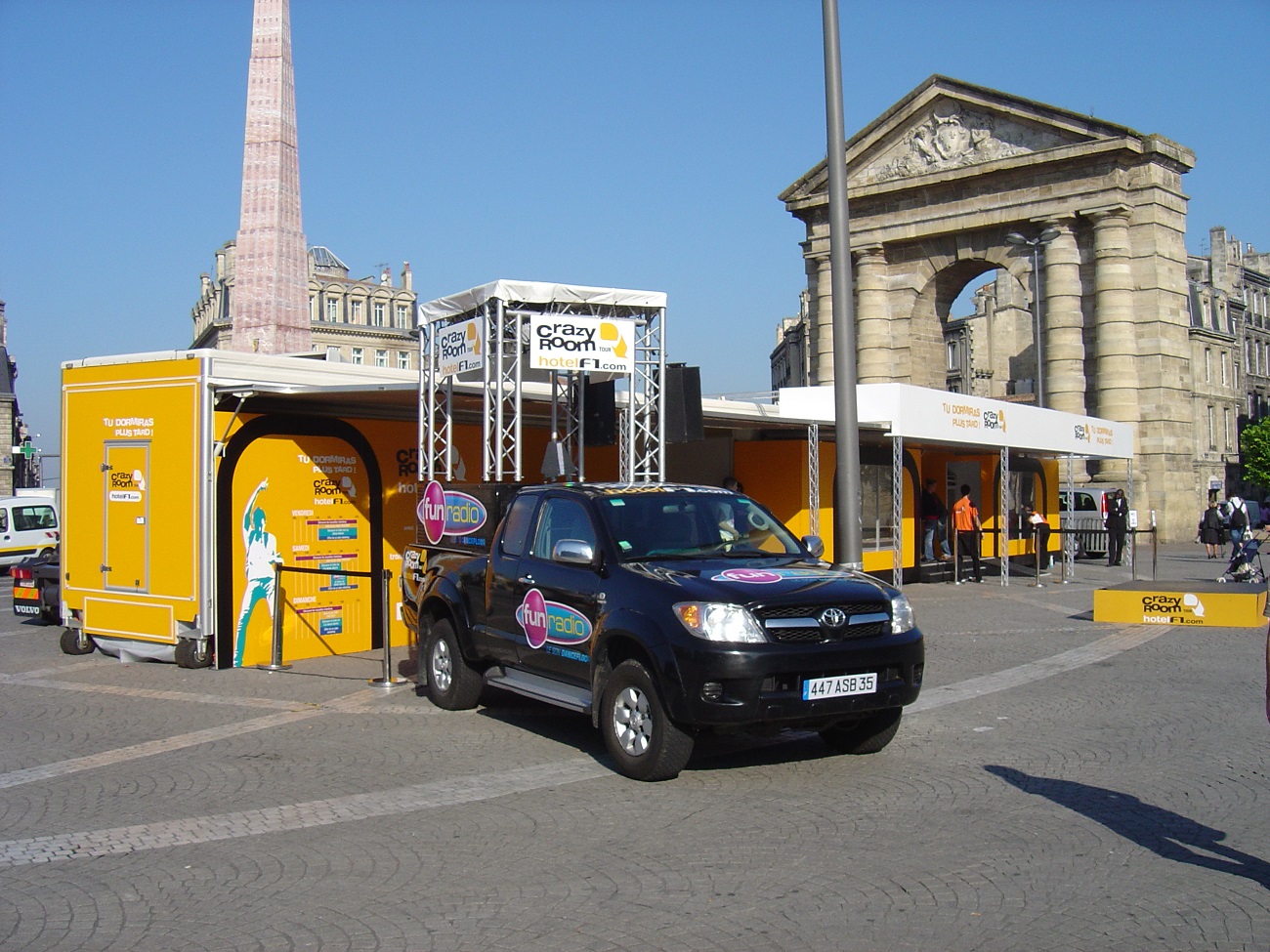 "Tournées publicitaires - Hotel f1"