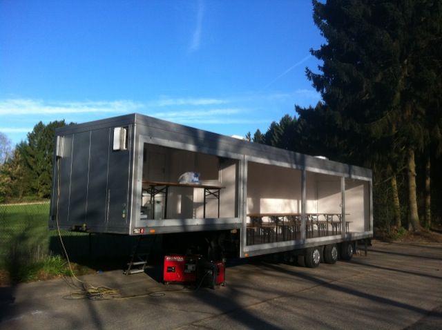 "Location de véhicules pour tournages - Cantine mobile et éphémère"